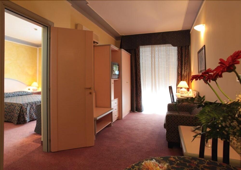 Hotel Grazia Deledda Sassari Exteriör bild
