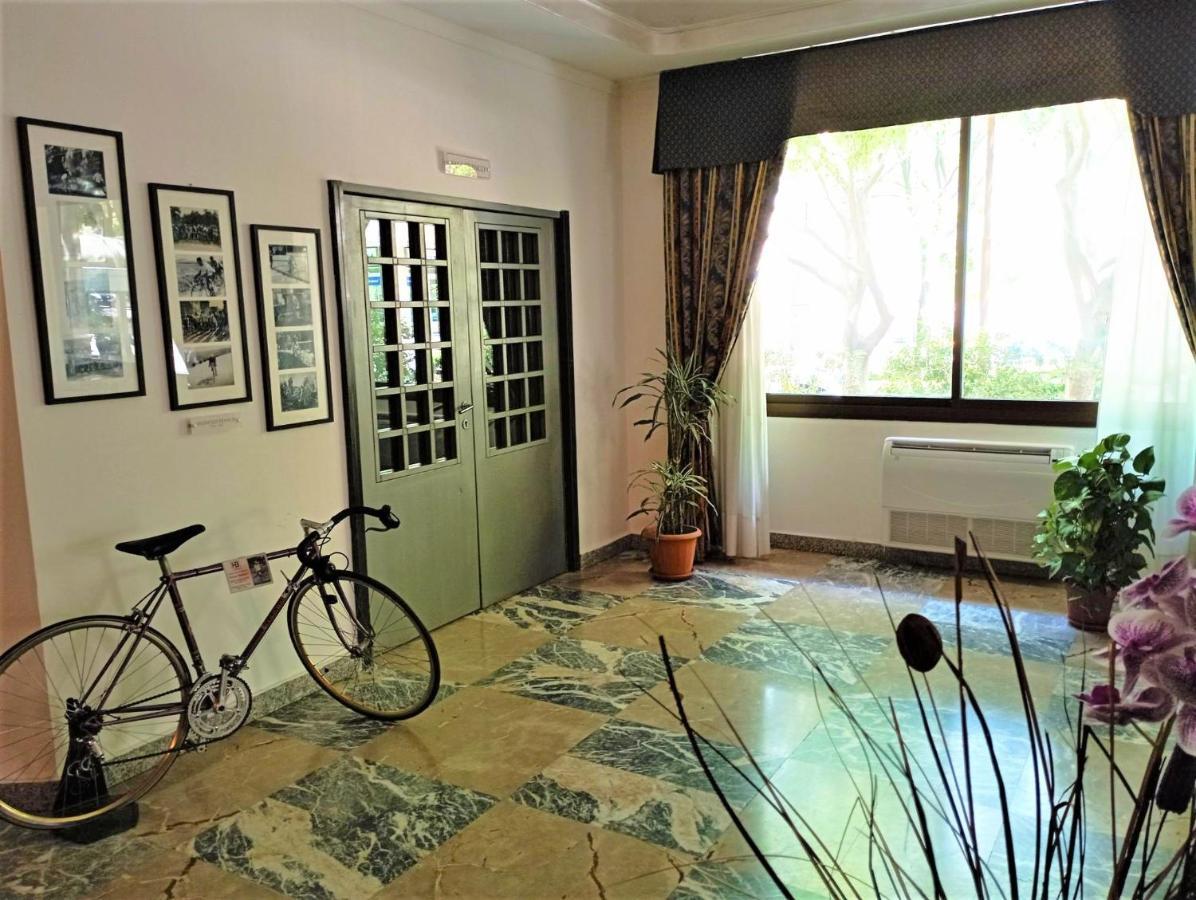 Hotel Grazia Deledda Sassari Exteriör bild