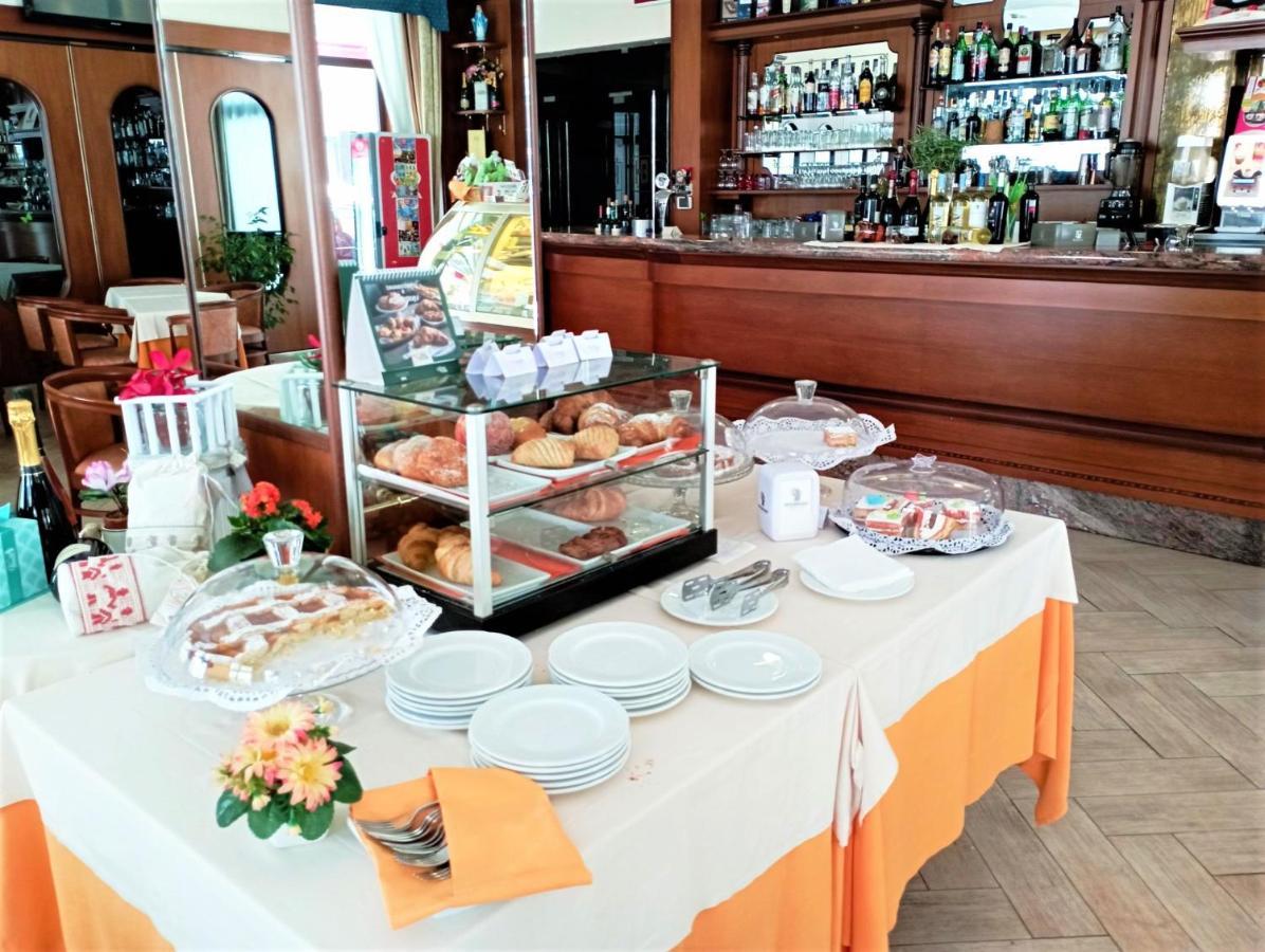 Hotel Grazia Deledda Sassari Exteriör bild