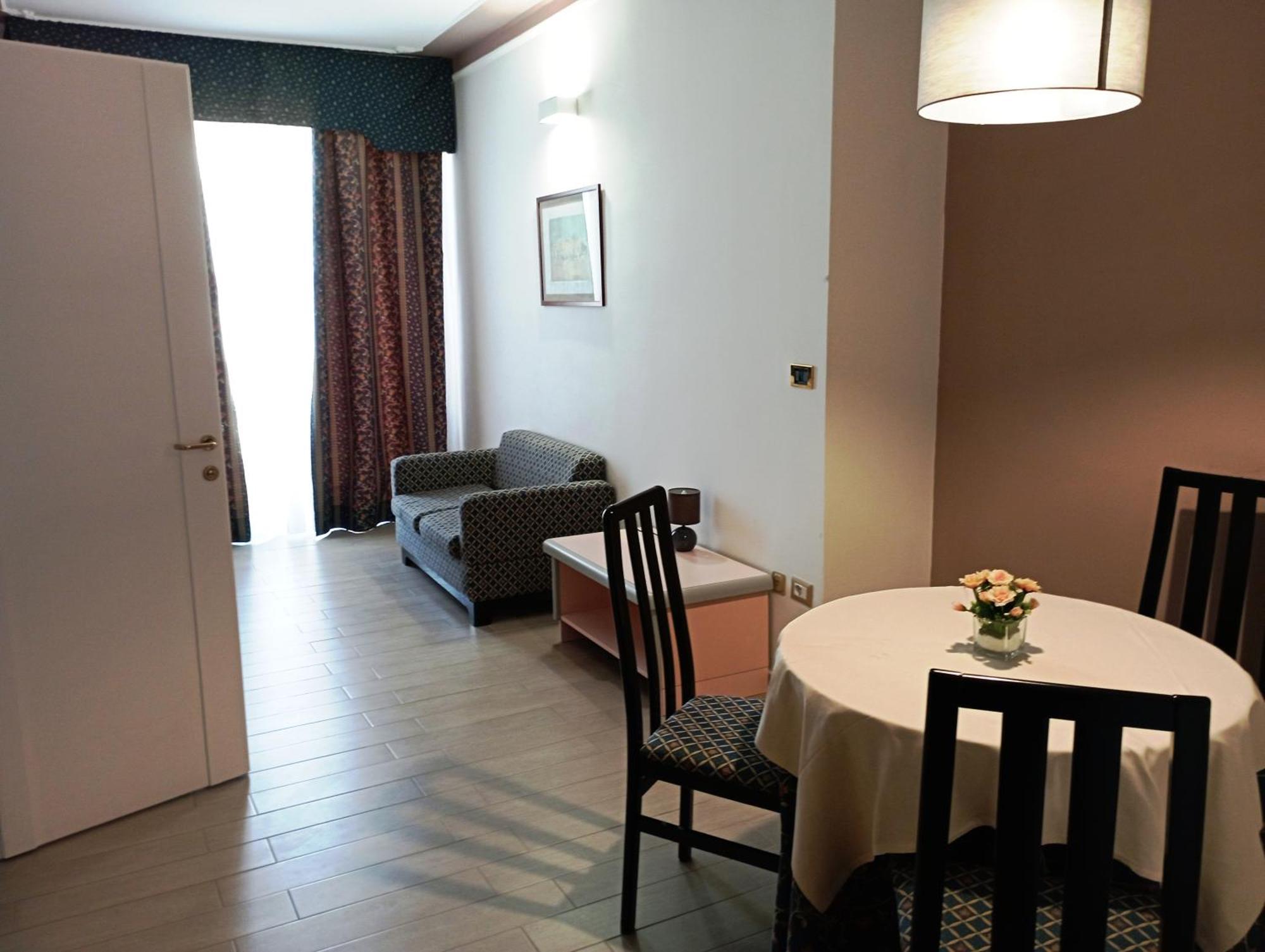Hotel Grazia Deledda Sassari Exteriör bild